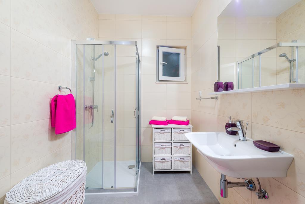 Apartments Lanterna Рогозниця Номер фото