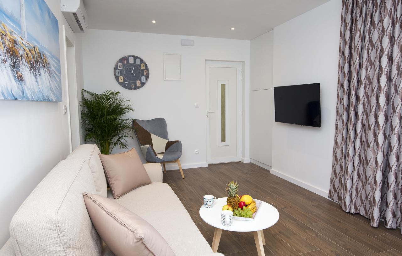Apartments Lanterna Рогозниця Екстер'єр фото